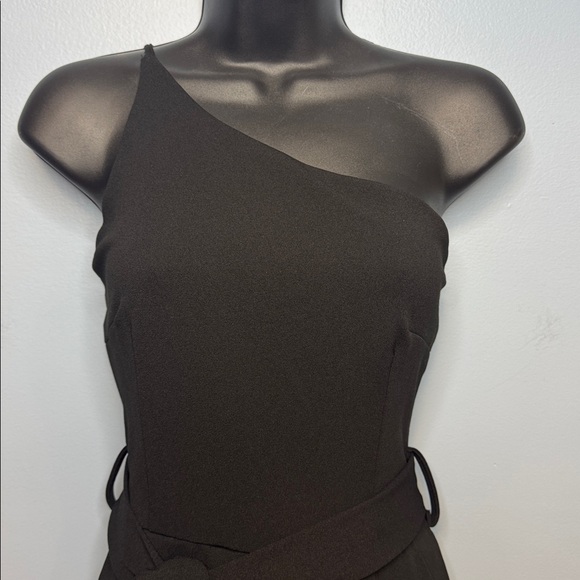 Caracilia Chic Black One-Shoulder Cropped Jumpsuit with Tie Waist Size Small NWT - Picture 3 of 11